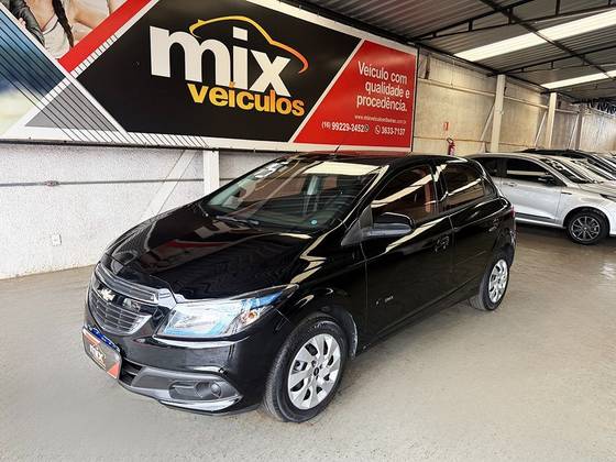 CHEVROLET ONIX 1.4 MPFI LT 8V FLEX 4P MANUAL